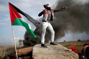 موقع عبري:  إضعاف السلطة الفلسطينية سيعرّض "الإسرائيليين" للخطر