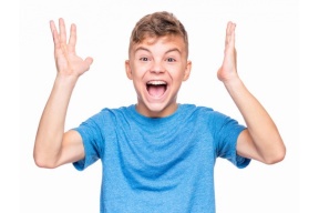 في سن المراهقة.. من وراء عصبية المراهق؟