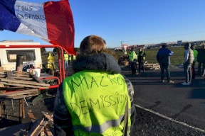 فرنسا.. ارتفاع قتلى احتجاجات "السترات الصفر" إلى 9