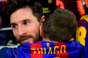ميسي يكشف: ابني يقيّم مباريات برشلونة وهذا رأيي في رونالدو