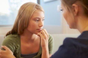 تأخر البلوغ عند الفتيات.. الأسباب والعلاج