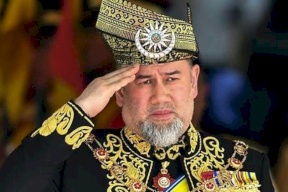 التنحي الغامض .. أول سلطان ماليزي يغادر خلال ولايته