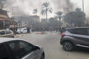 صور/ احتجاجات في اريحا على تسليم متهم بالقتل لإسرائيل