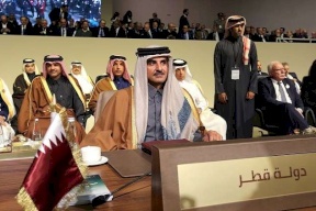 أمير قطر.. "مشاركة خاطفة" في قمة بيروت