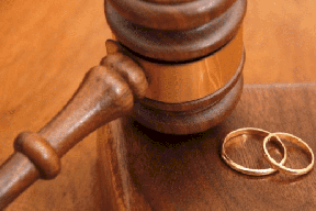 انتحلت اسم شقيقتها المتوفاة للهرب من 35 سنة سجن