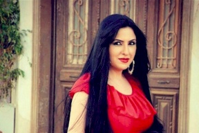 زينب العسكري تظهر بعد 10 سنوات من الاختفاء