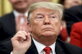 ترامب يحذر الأمريكيين من السفر إلى فنزويلا حتى إشعار آخر