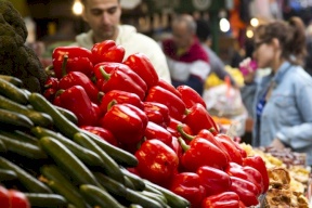 أسعار الخضروات واللحوم البيضاء في "النازل" لهذه الأسباب!