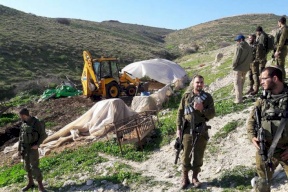 الاحتلال يخطر بطرد 218 مواطناً في الأغوار الشمالية