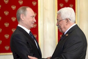 الرئيس عباس يتحدث عن دعوة بوتين ويكشف موقفه من لقاء نتنياهو في موسكو