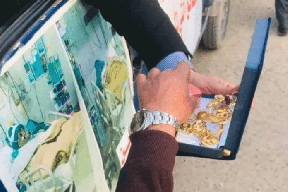 شاب عراقي تبرع لأمه بكبده.. فاحتجزه مستشفى هندي