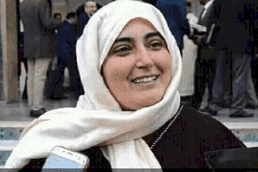 متبرعة "المليون دولار" تتلقى سيلا من الإشادات في المغرب