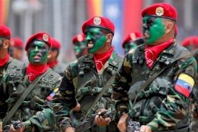 فنزويلا تغلق حدودها البحرية والجيش بحالة تأهب