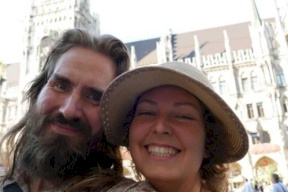 زوجان سافرا إلى 7 بلدان دون دفع فلس واحد