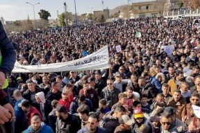 الجزائر..استقالات إعلامية احتجاجا على "تغطية" المظاهرات