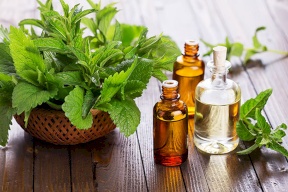أشهر العلاجات الطبيعية لجفاف طفلك
