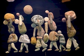 فيديو: فنان سوري يرسم الحرب في بلاده بالحجارة