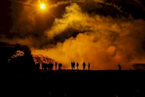 صحيفة عبرية : الهدوء على حدود غزة "لا يحدث عن طريق الصدفة"