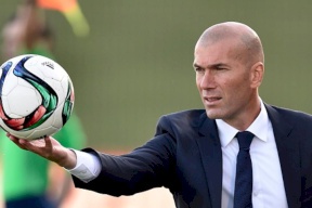 بعد 9 أشهر.. زيدان يعود رسميا لريال مدريد