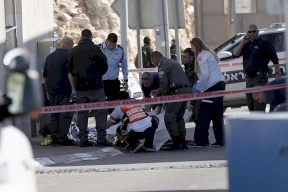 فيديو: شهيد برصاص الاحتلال بزعم تنفيذه عملية طعن في الخليل