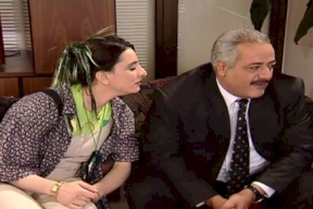 بعد 22 عاماً.. الأستاذ جميل والسكرتيرة الآنسة أمل معاً مرة أخرى