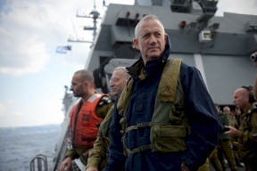 في حال فاز بالانتخابات...غانتس يهدد بالعودة للاغتيالات 