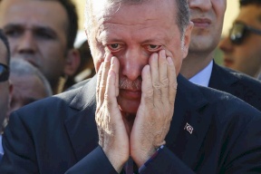 أردوغان يُدين مجزرة المسجدين: لعنة الله على الفاعلين!