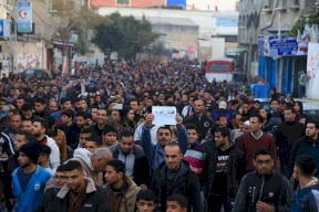 قيادي في حماس يدعو لتلبية رغبة الجماهير 