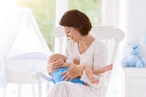 معتقدات خاطئة عن قلة حليب الأم