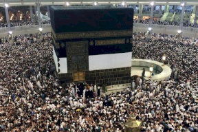 تفاصيل وفاة سيدة أثناء طوافها حول الكعبة
