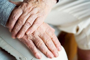 عادات تعجل من شيخوختك.. فاحذرها