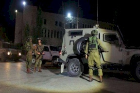 اعتقالات ومداهمات بالضفة
