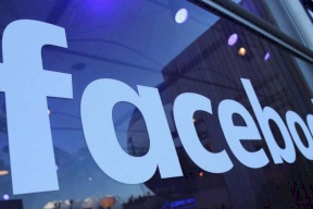 جديد "فيسبوك".. تعيين محررين لاختيار الأخبار الصحيحة