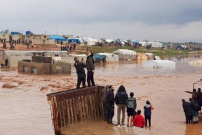 الأمم المتحدة: الأمطار تغرق 40 ألف نازح في شمال غرب سوريا