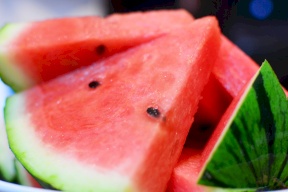 أطعمة تحتوي على نسبة كبيرة من الماء