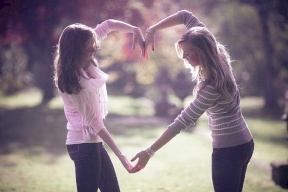 ما مفهوم الصداقة بالنسبة لك؟