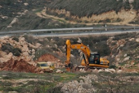 مشروع استيطاني لشق طريق يمزق قرى نابلس 