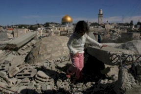 الاحتلال يُقرّ بهدم عشرات المنازل الفلسطينية بالقدس