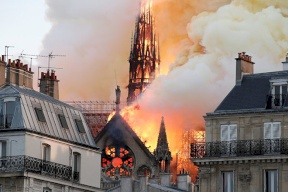 5 أسئلة "حائرة" بعد كارثة نوتردام