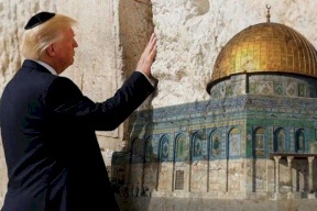 مسؤولون أوروبيون سابقون يدعون إلى رفض "صفقة القرن"