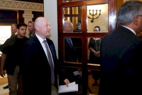شاهد: أمريكا تنشر خريطة جديدة لفلسطين المحتلة 