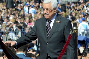 الرئيس عباس يصل مصر 