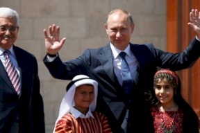  رسالة مهمة  يحملها الاحمد من الرئيس عباس إلى بوتين