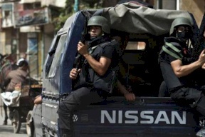 حدث في مصر..سرقوا تاكسي فانقلبت بهم ووجدوا أنفسهم بقبضة الشرطة