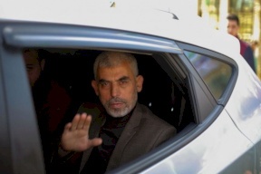 السنوار يغادر غزة إلى القاهرة