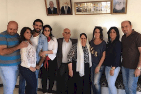 سلاف فواخرجي تقدم العزاء..الموت يفجع نجماً سورياً