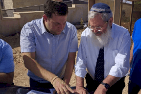 قادة الاحتلال يحرضون ضد السلطة الفلسطينية