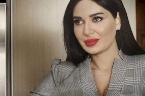 سيرين عبد النور تكشف عن سرّ إعتمادها الحمرة الحمراء في الهيبة