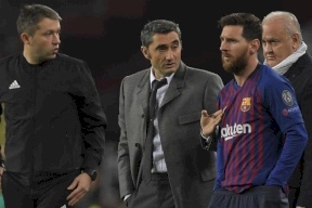 مدرب برشلونة يجيب على السؤال الصعب: هل تنوي الرحيل؟