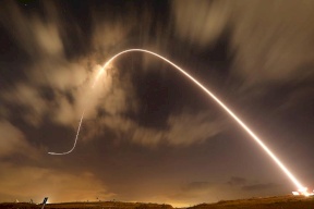 الدفاعات السورية تتصدى مجدداً لعدوان جوي إسرائيلي